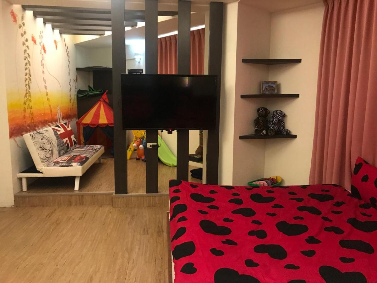 Mickey House-Fuxing Apartment ไถจง ภายนอก รูปภาพ